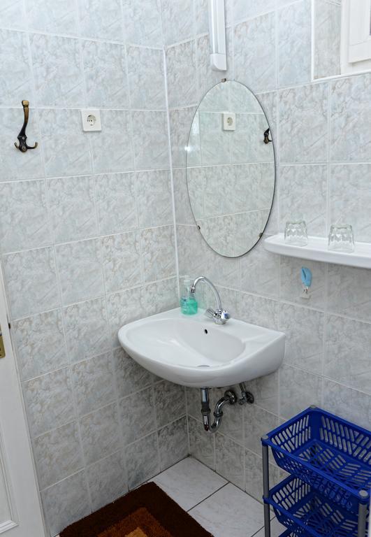 Stop Apartment Bük Δωμάτιο φωτογραφία