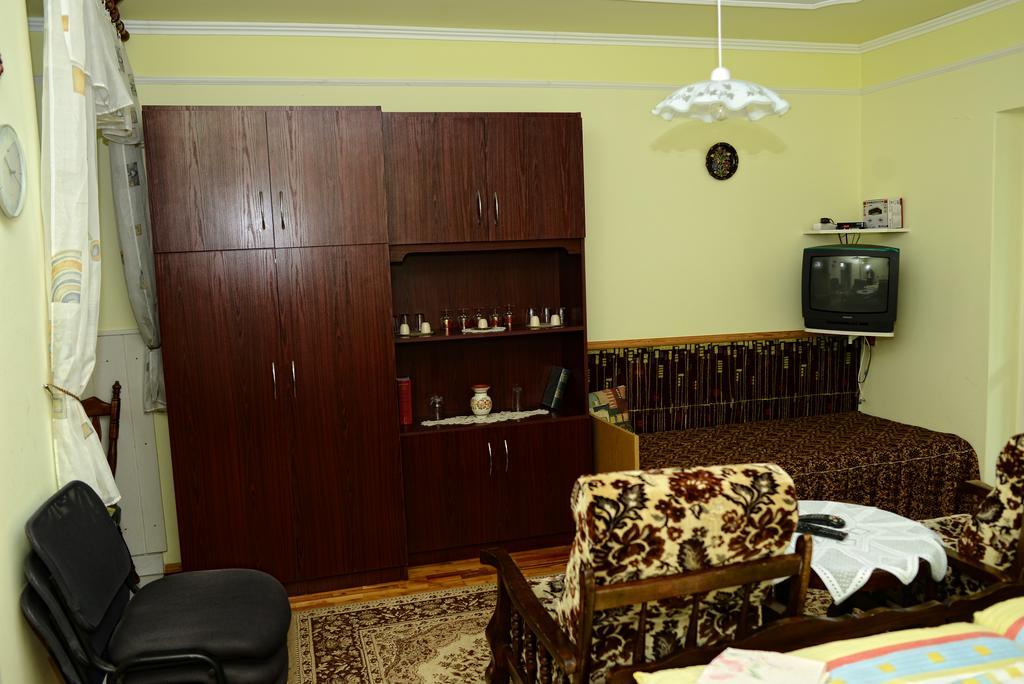 Stop Apartment Bük Δωμάτιο φωτογραφία