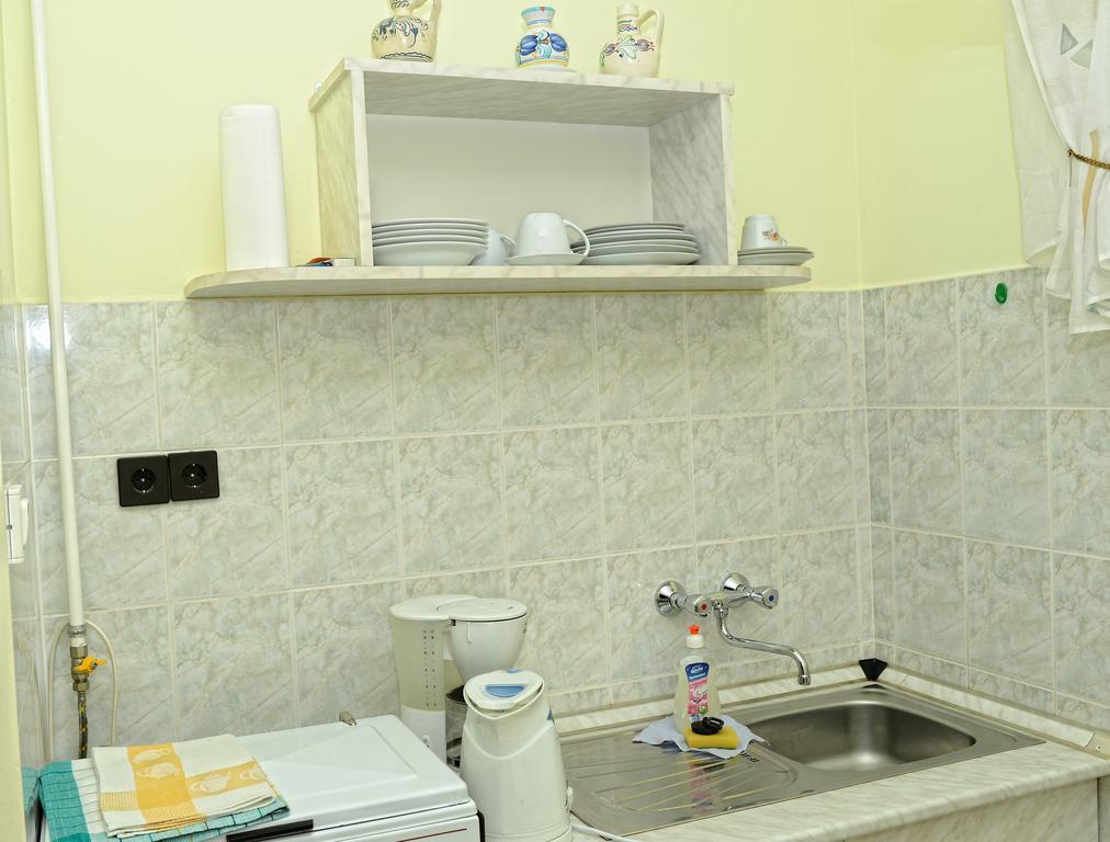 Stop Apartment Bük Δωμάτιο φωτογραφία