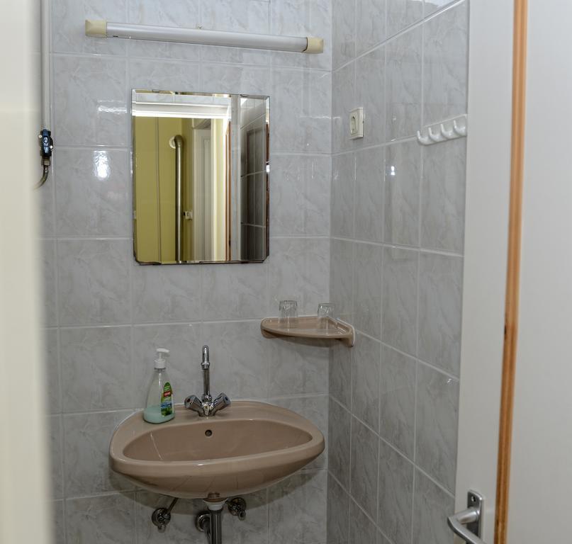 Stop Apartment Bük Δωμάτιο φωτογραφία